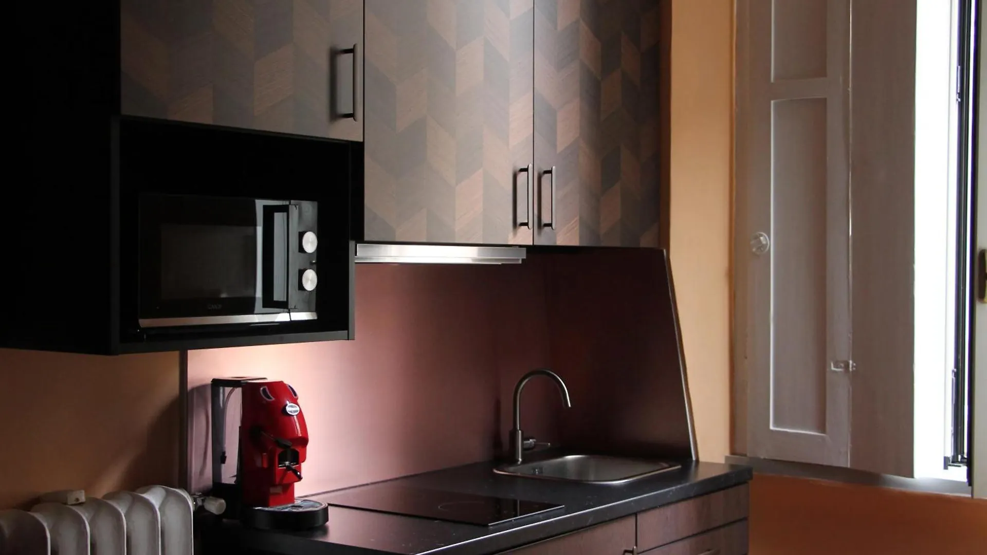 Casa D'Artista Art And Luxury With Wifi, Ac, Smart Monitor In The Heart Of Milan Apartment