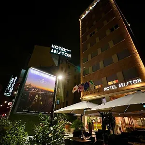 Ariston Ξενοδοχείο