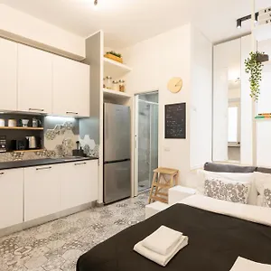  Apartamento Tiny & Tidy In The Key Area Of