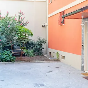 2* Panzió I 10 Mondi